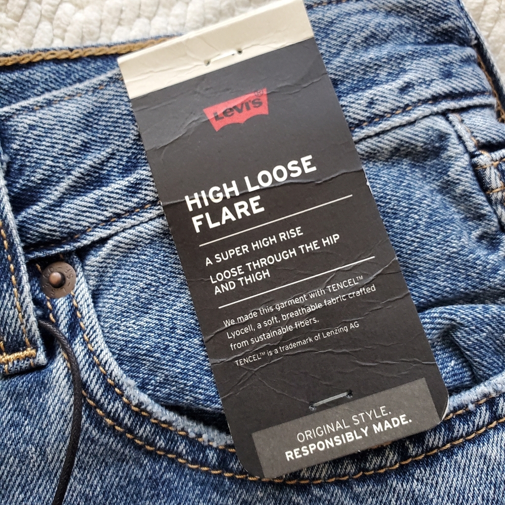 Levis High Loose Flare Jeans NWT - Picture 6 of 16